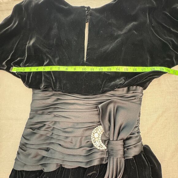 VTG 80s A.J. Bari Dress  Silk, Rayon, Velvet, Cinch Waist, Rhinestone Bow, SZ 6 - Picture 5 of 9